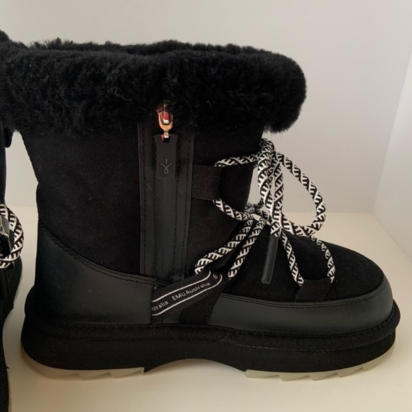 EMU Australia Blurred
Black / Australian sheepskin / Women's Boots / New in Box. - Picture 4 of 16